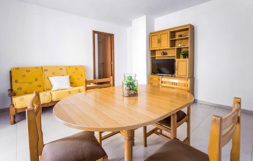 Stunning Apartment In Oropesa Del Mar Εξωτερικό φωτογραφία